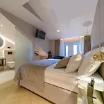 Lumiere Luxury Split