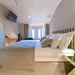 Гостевой дом Lumiere Luxury 4*