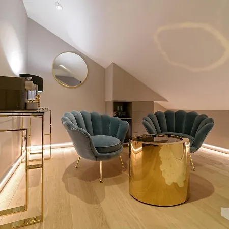 Lumiere Luxury Gæstehus 4*
